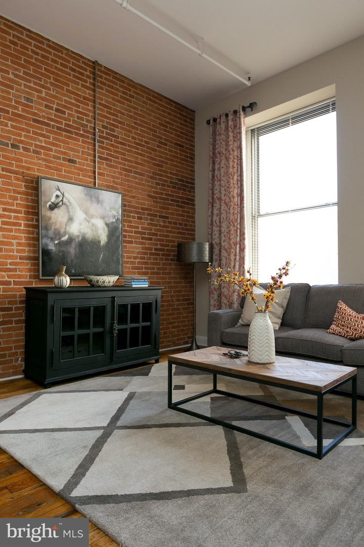 519 W Pratt St #1br Property Photo 26