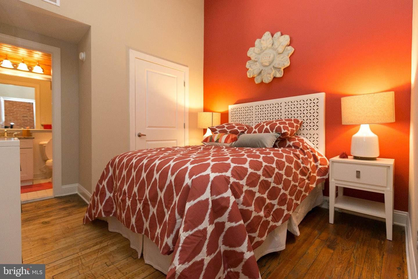 519 W Pratt St #1br Property Photo 42