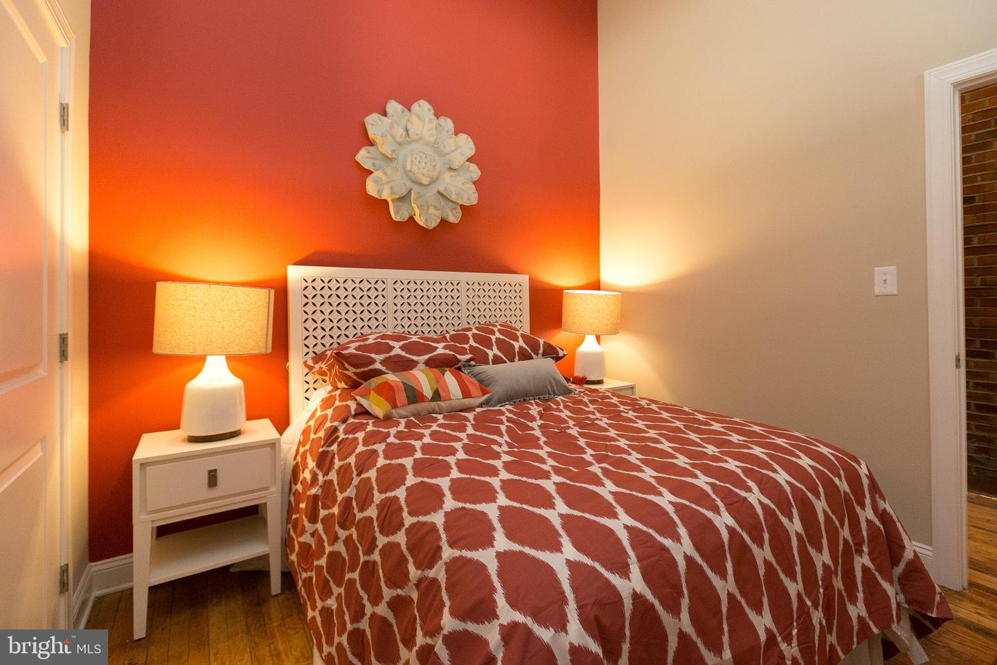 519 W Pratt St #1br Property Photo 44