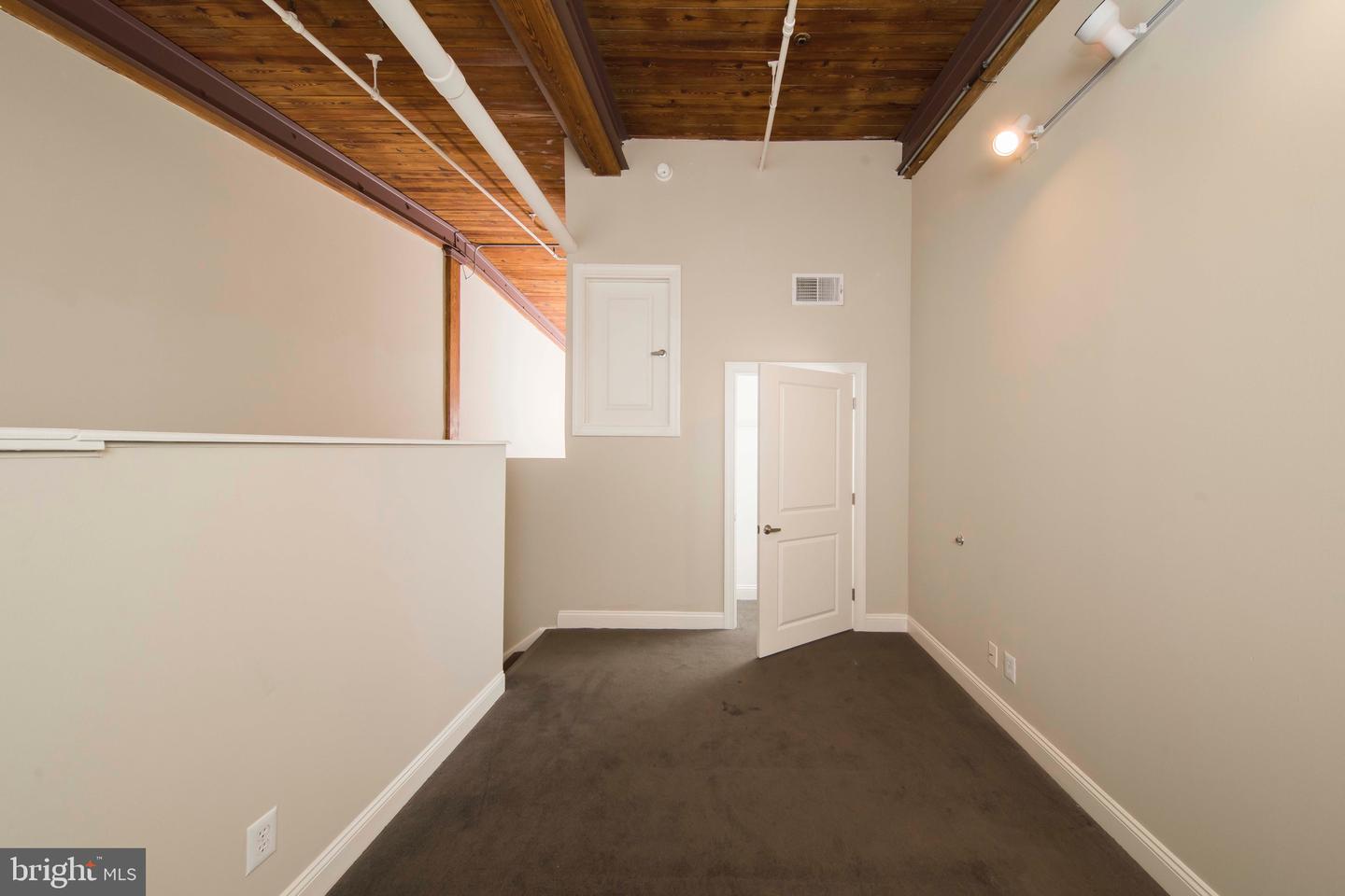 519 W Pratt St #1br Property Photo 62