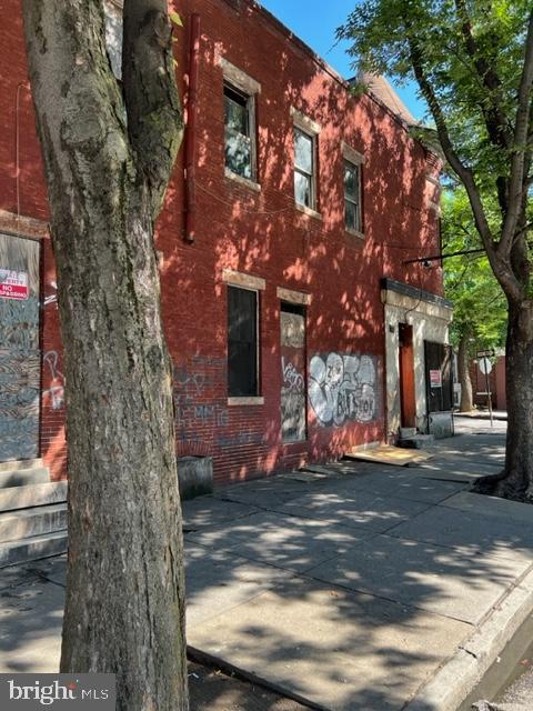 2222 N Fulton Ave Property Photo