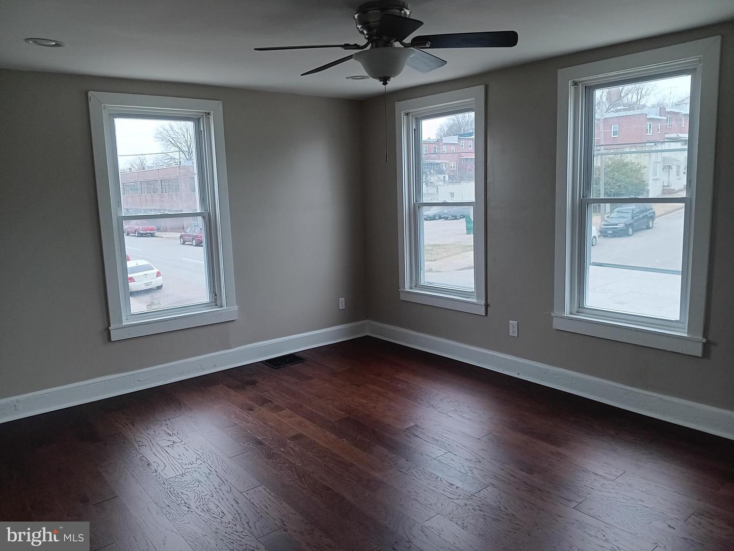 4629 Pennington Ave Property Photo 5