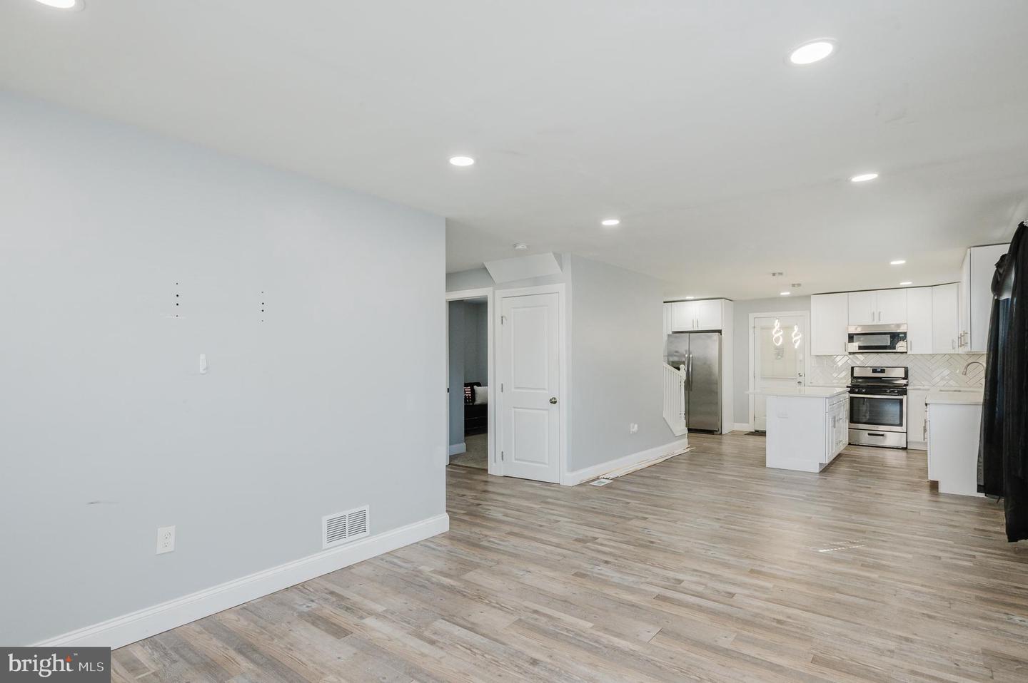 5405 Pembroke Ave Property Photo 2