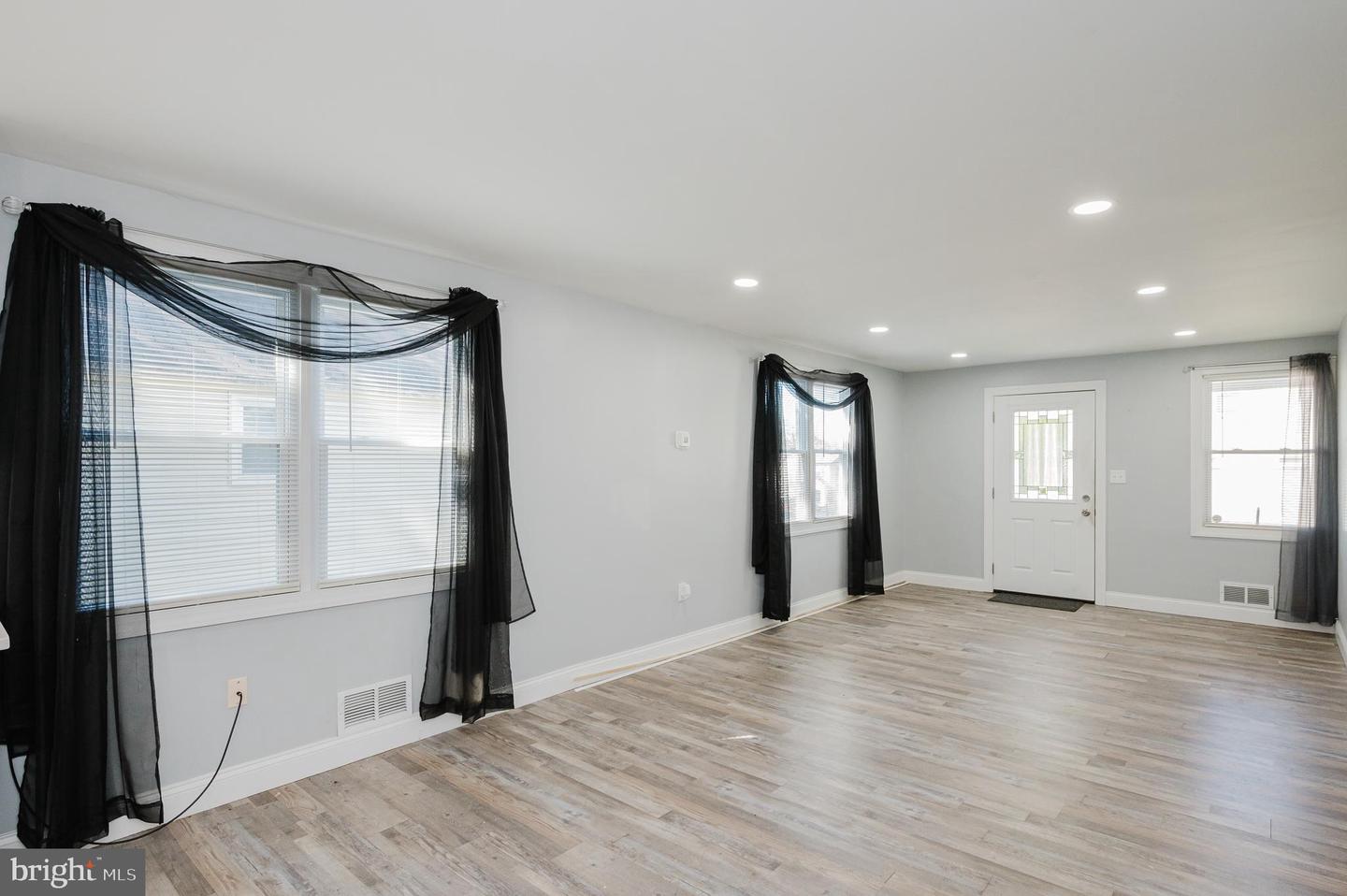 5405 Pembroke Ave Property Photo 6