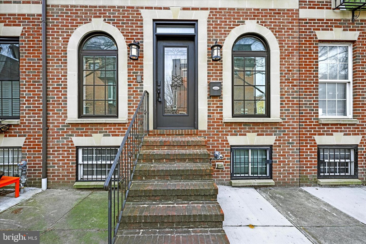 1707 E Lombard St Property Photo 3