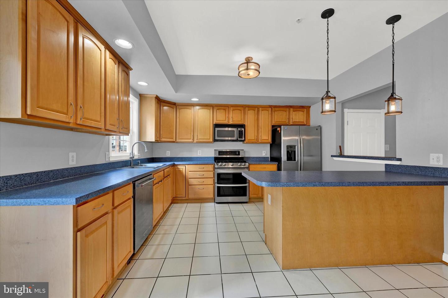 1707 E Lombard St Property Photo 17