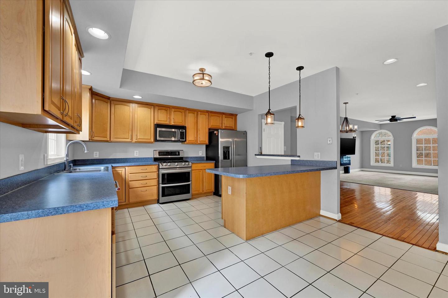 1707 E Lombard St Property Photo 18