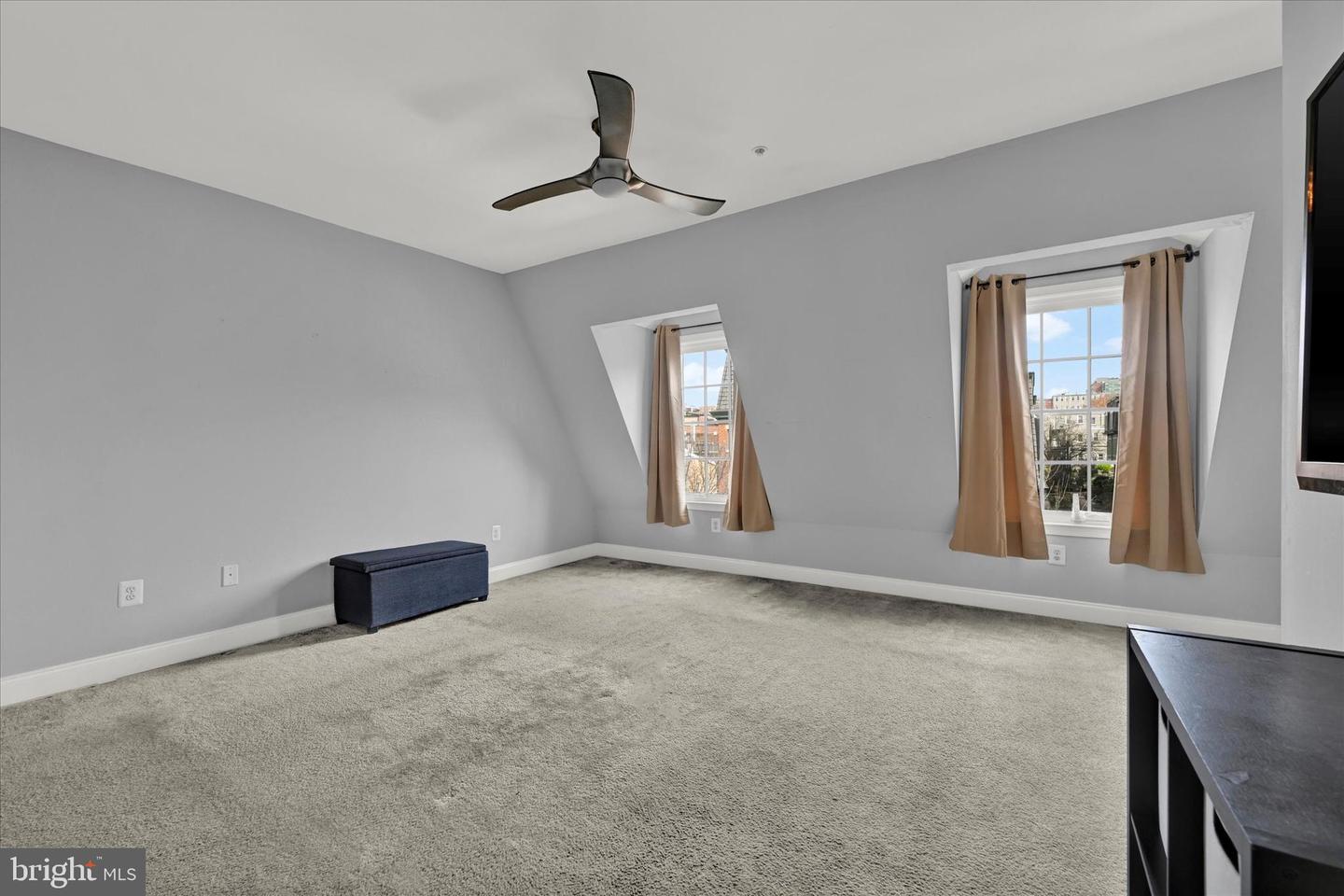 1707 E Lombard St Property Photo 24