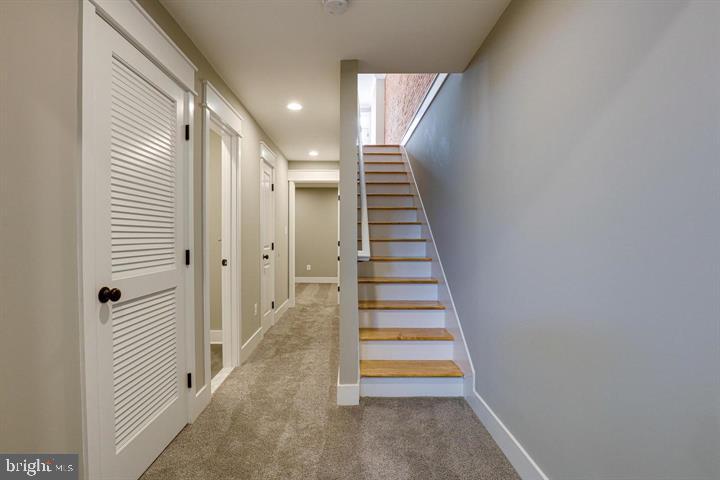 2820 Hudson St Property Photo 28