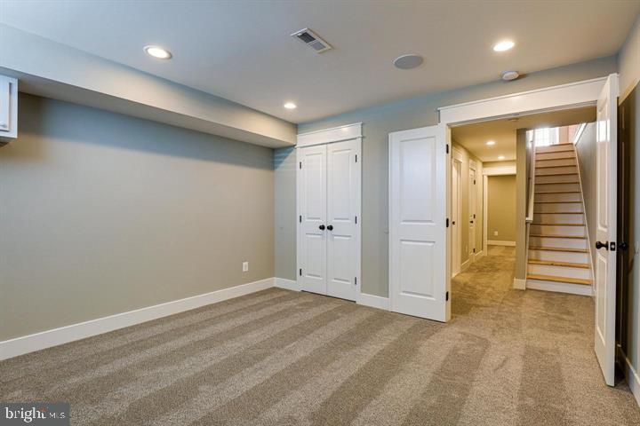 2820 Hudson St Property Photo 29