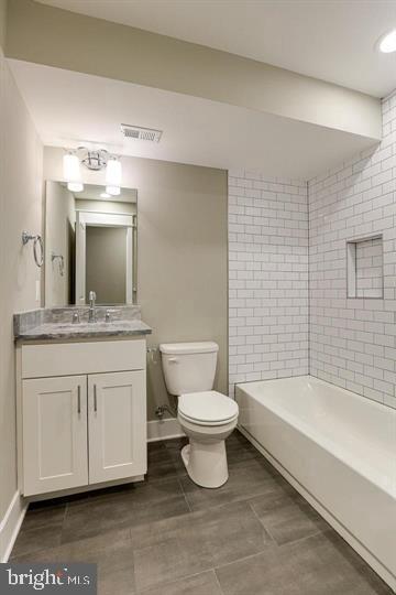 2820 Hudson St Property Photo 31