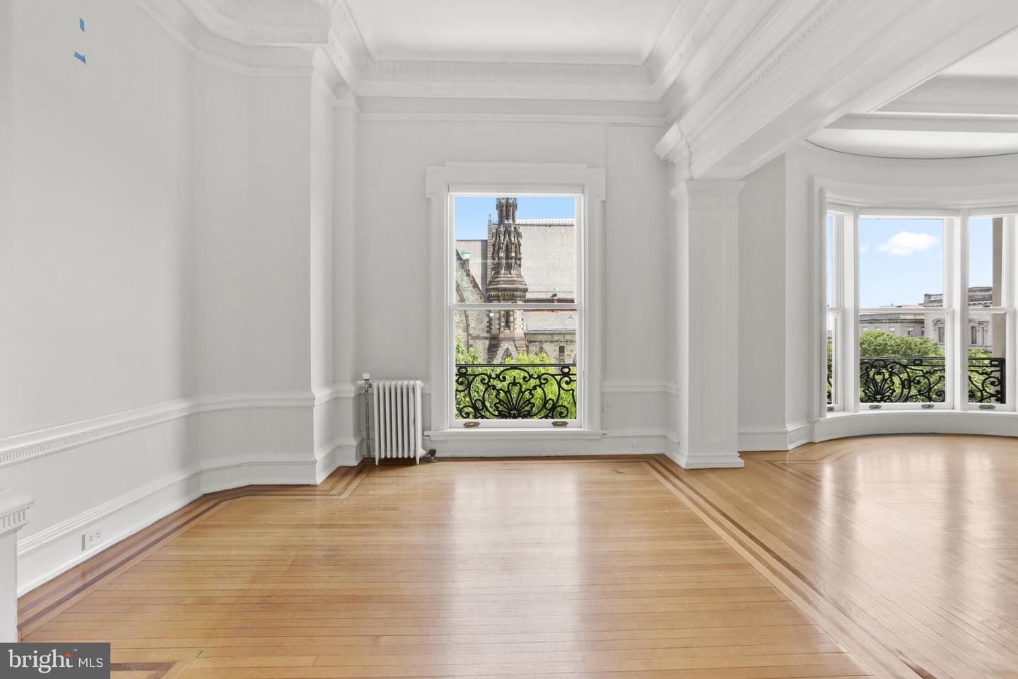 700 Washington Pl #4c Property Photo 6
