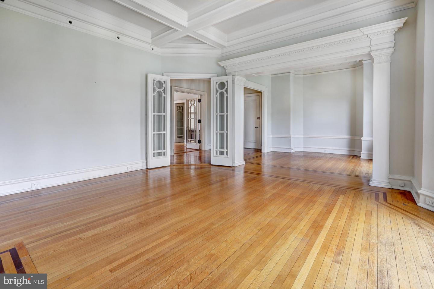 700 Washington Pl #4c Property Photo 11