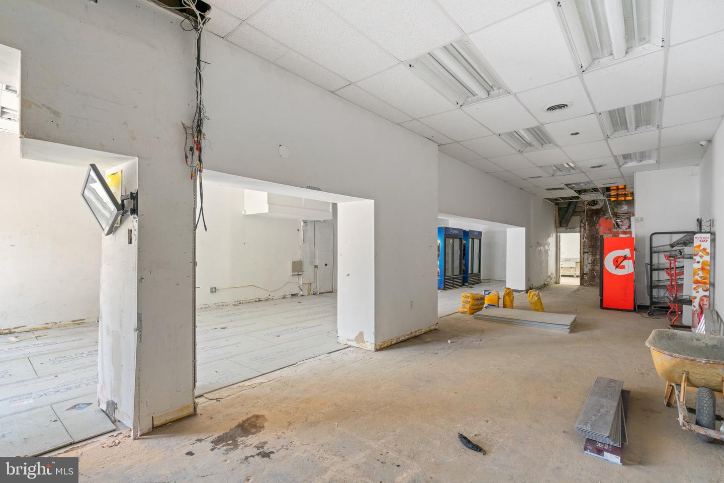 2800 Huntingdon Ave Property Photo 5