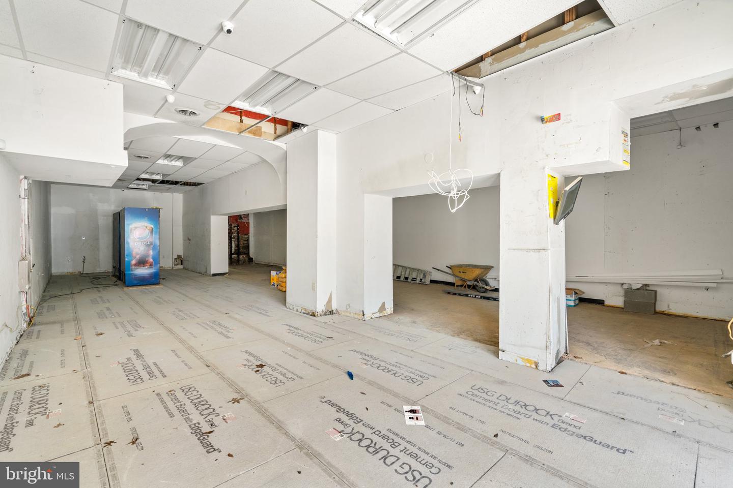 2800 Huntingdon Ave Property Photo 12