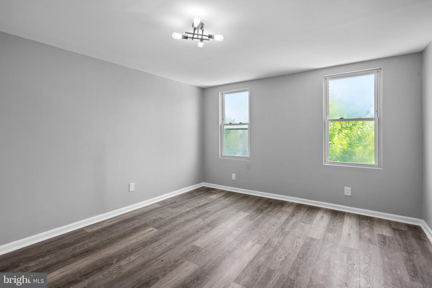 2800 Huntingdon Ave Property Photo 16