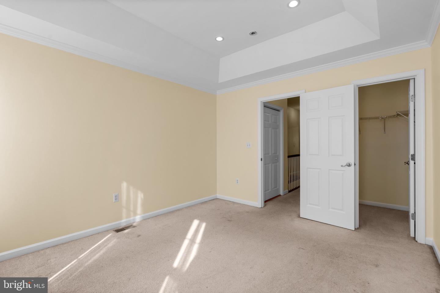 1110 W Cross St Property Photo 16