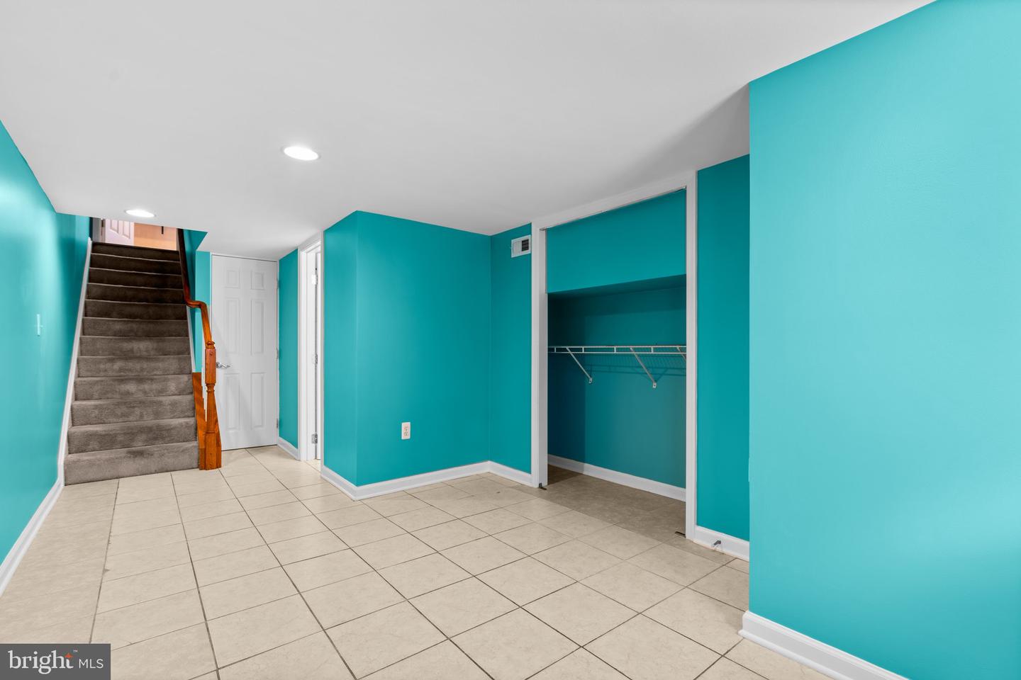 1110 W Cross St Property Photo 24