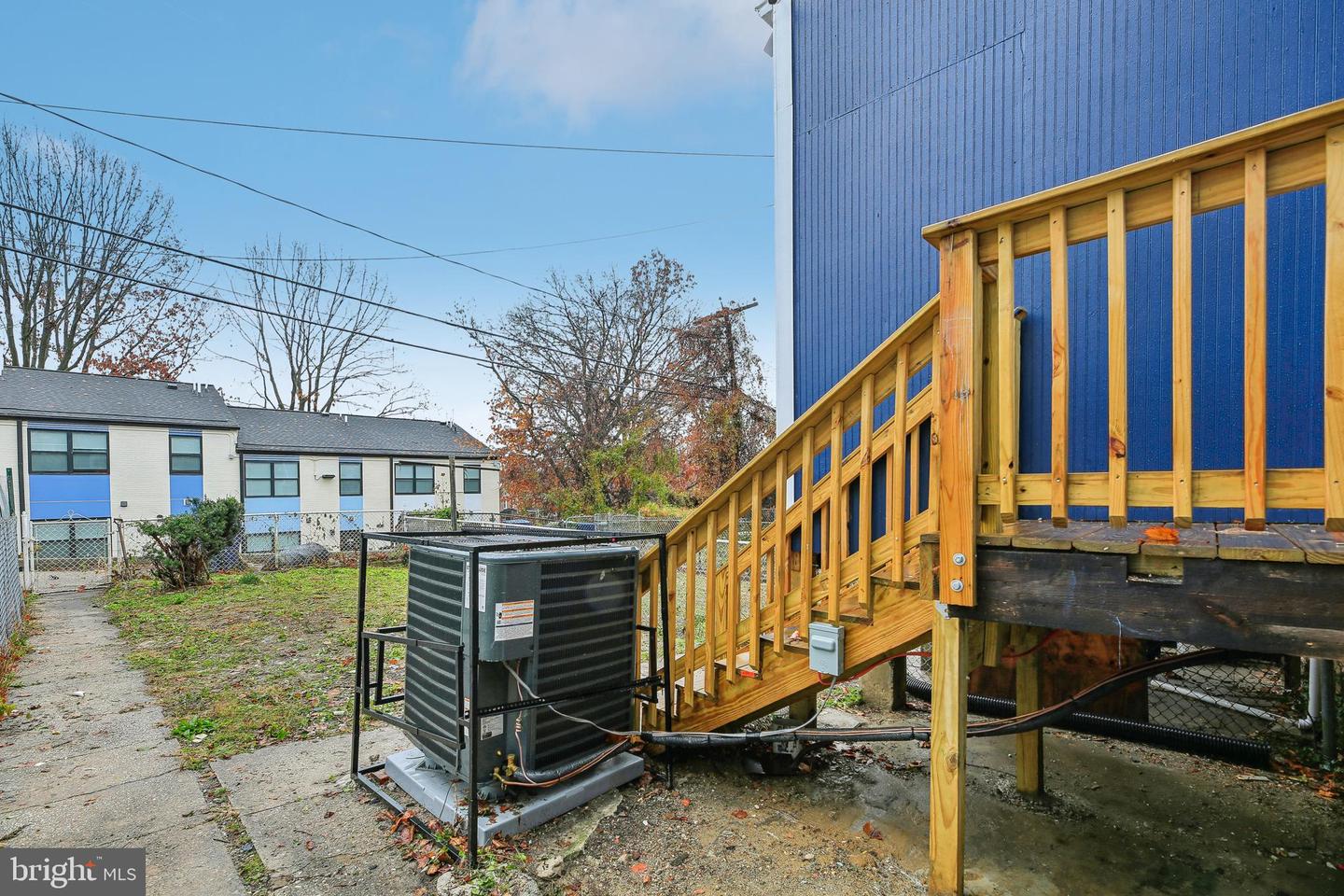 3041 Belmont Ave Property Photo 32