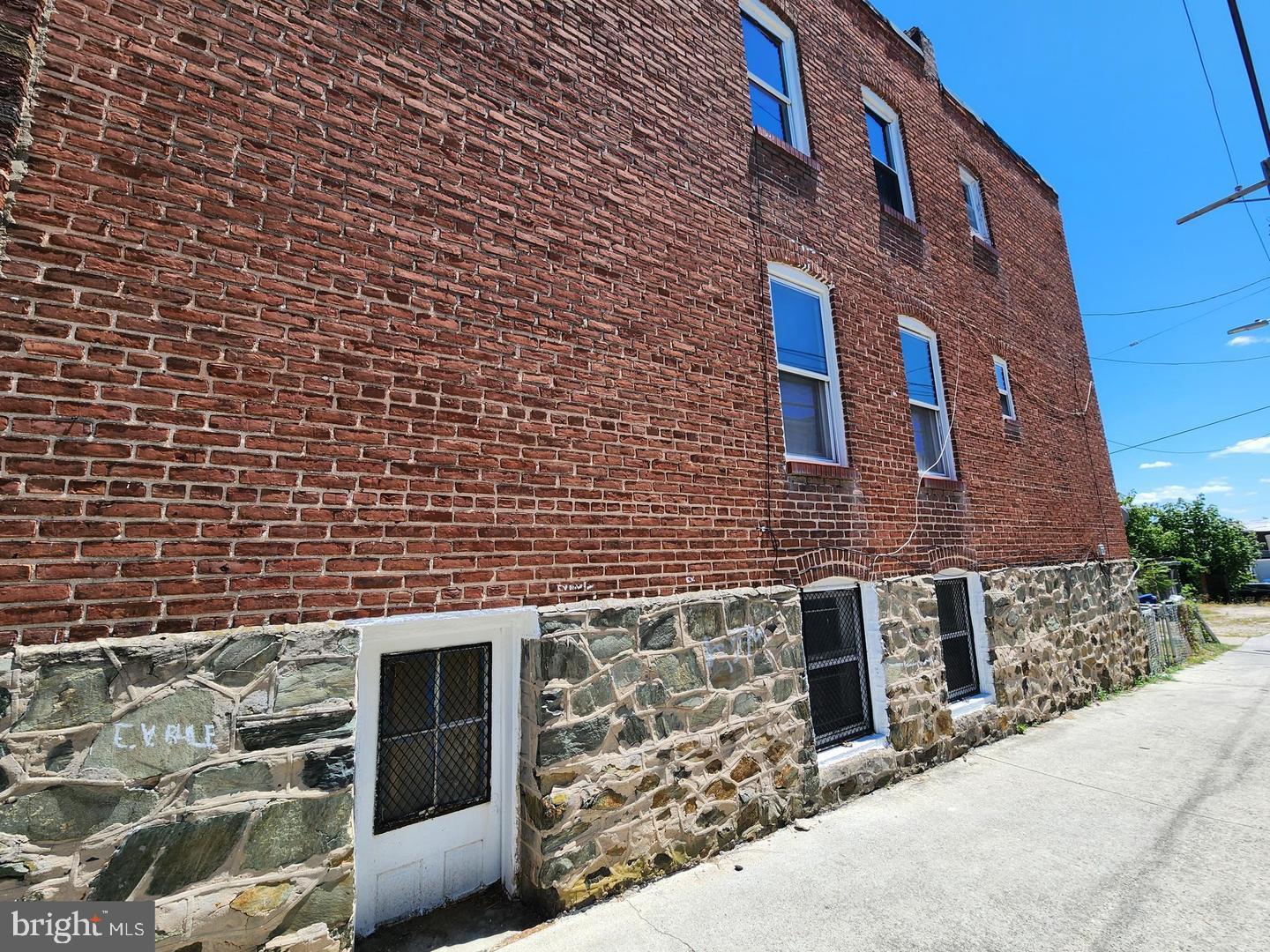 3715 Harlem Ave Property Photo 14