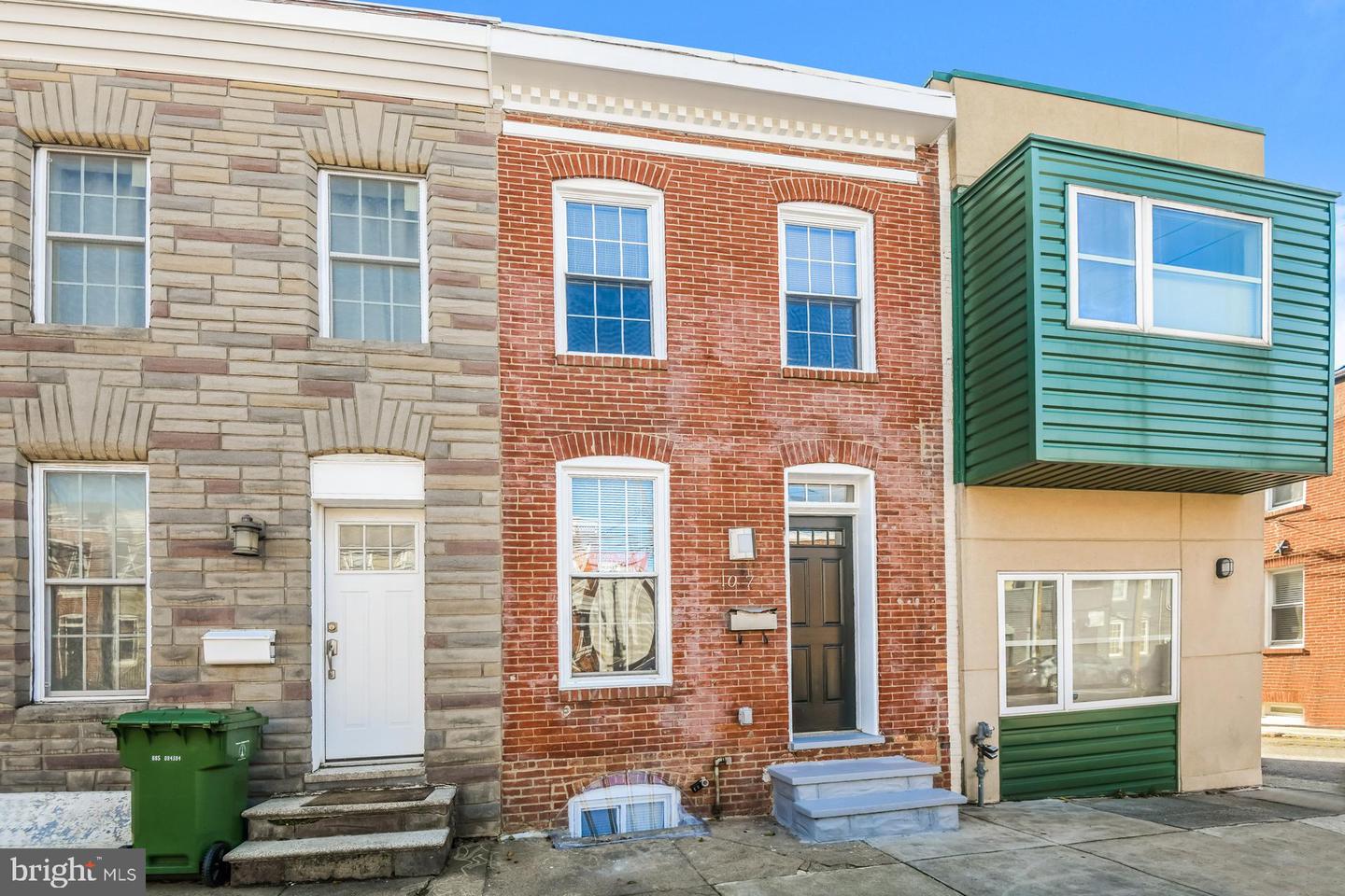 107 E Barney St Property Photo