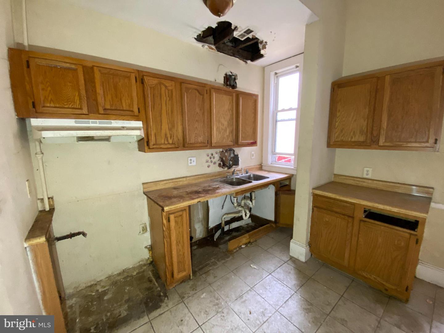 2110 N Charles St N Property Photo 17