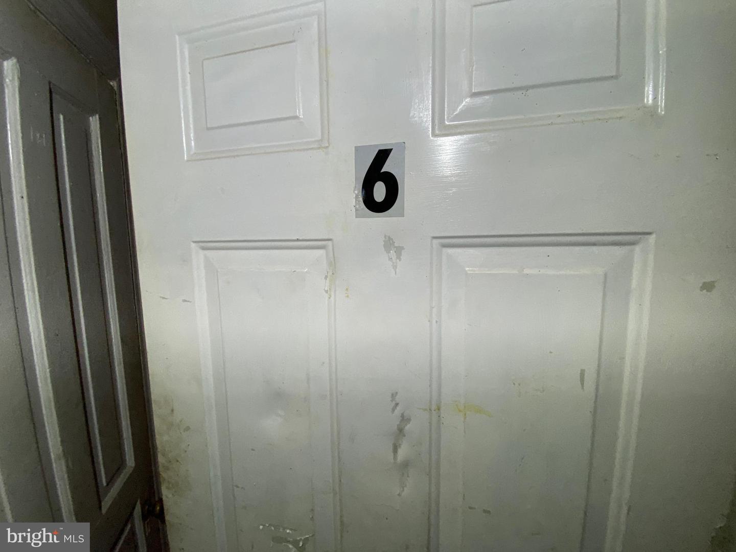 2110 N Charles St N Property Photo 50