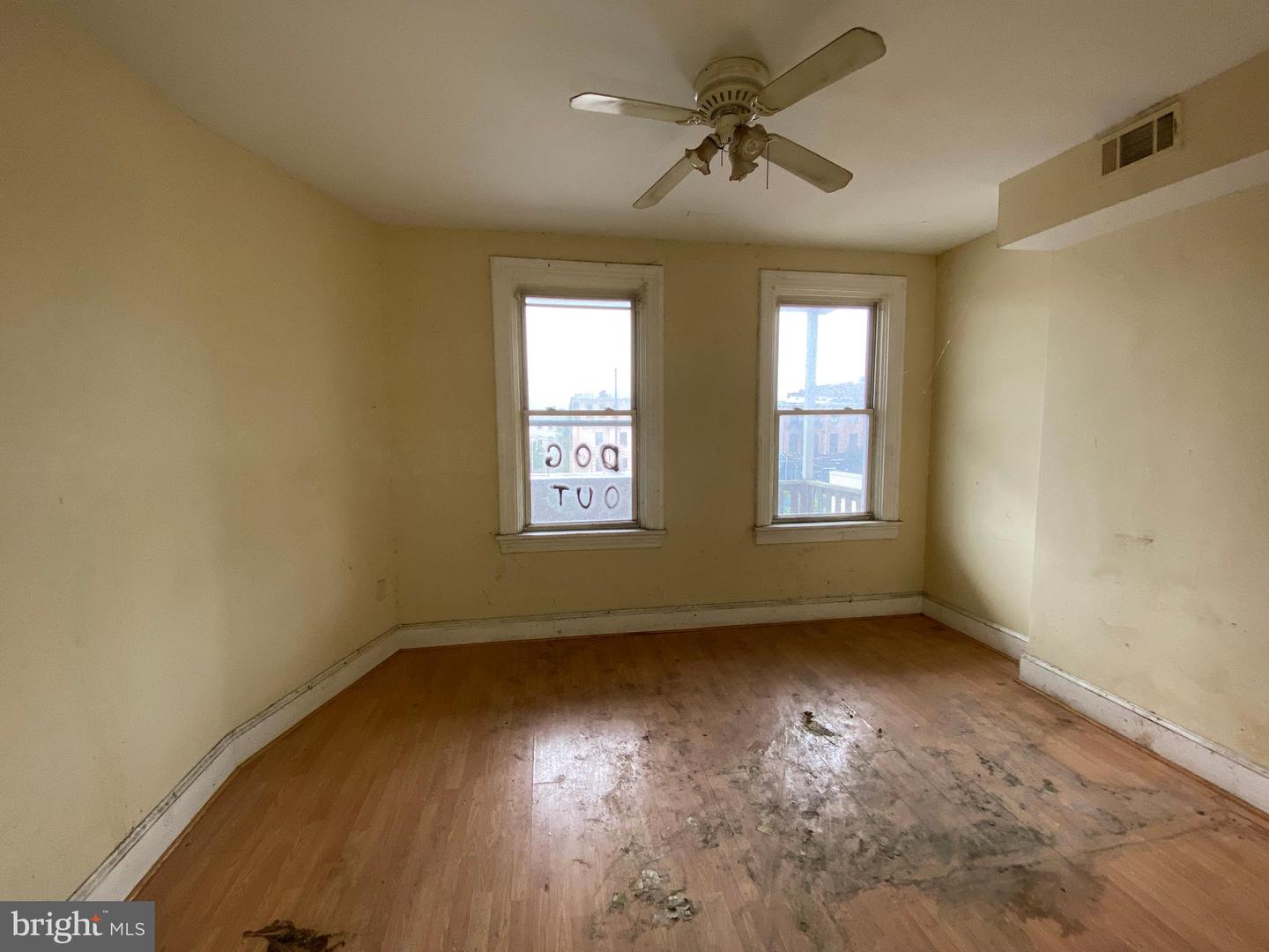 2110 N Charles St N Property Photo 54