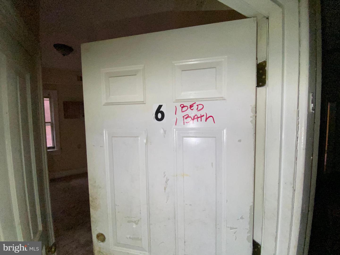 2110 N Charles St N Property Photo 58