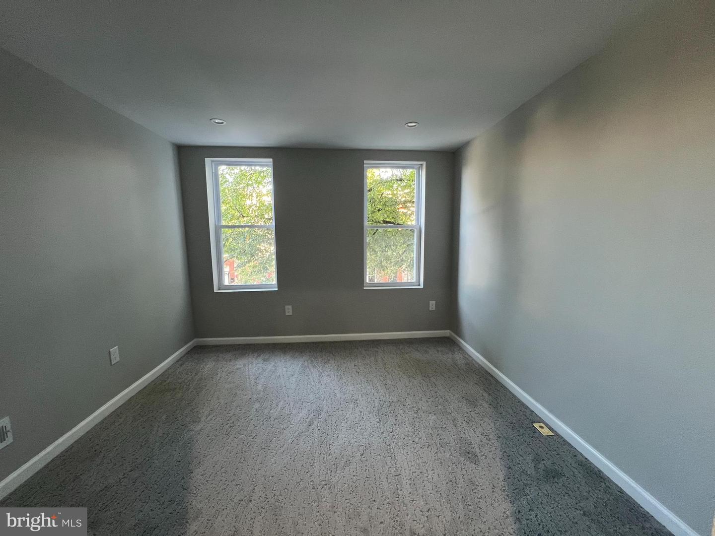 220 Montford Ave N Property Photo 11