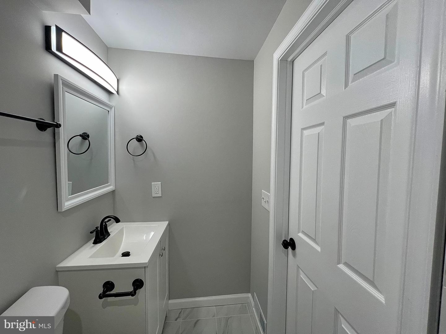 220 Montford Ave N Property Photo 12