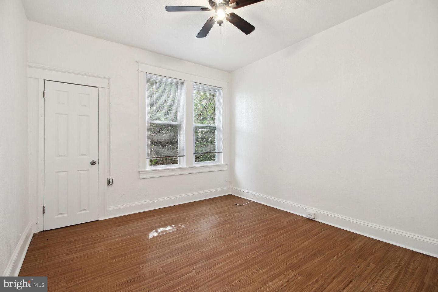 609 N Grantley St Property Photo 9