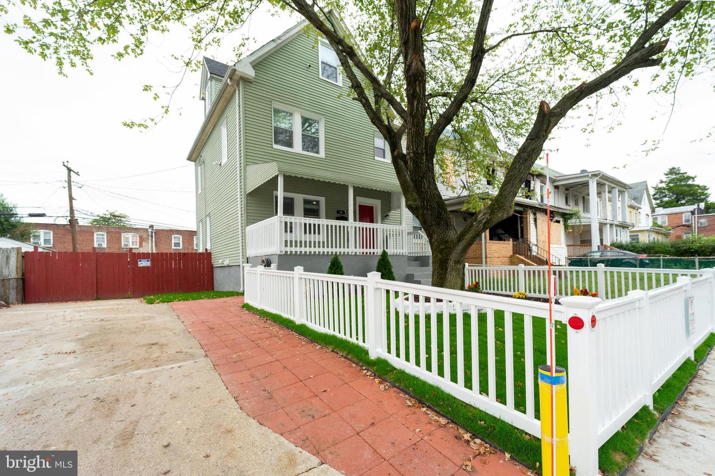 16 W Talbott Property Photo 2