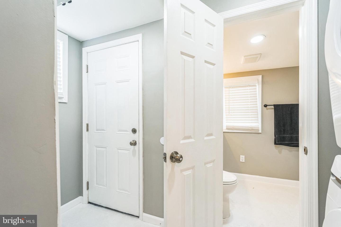 16 W Talbott Property Photo 8