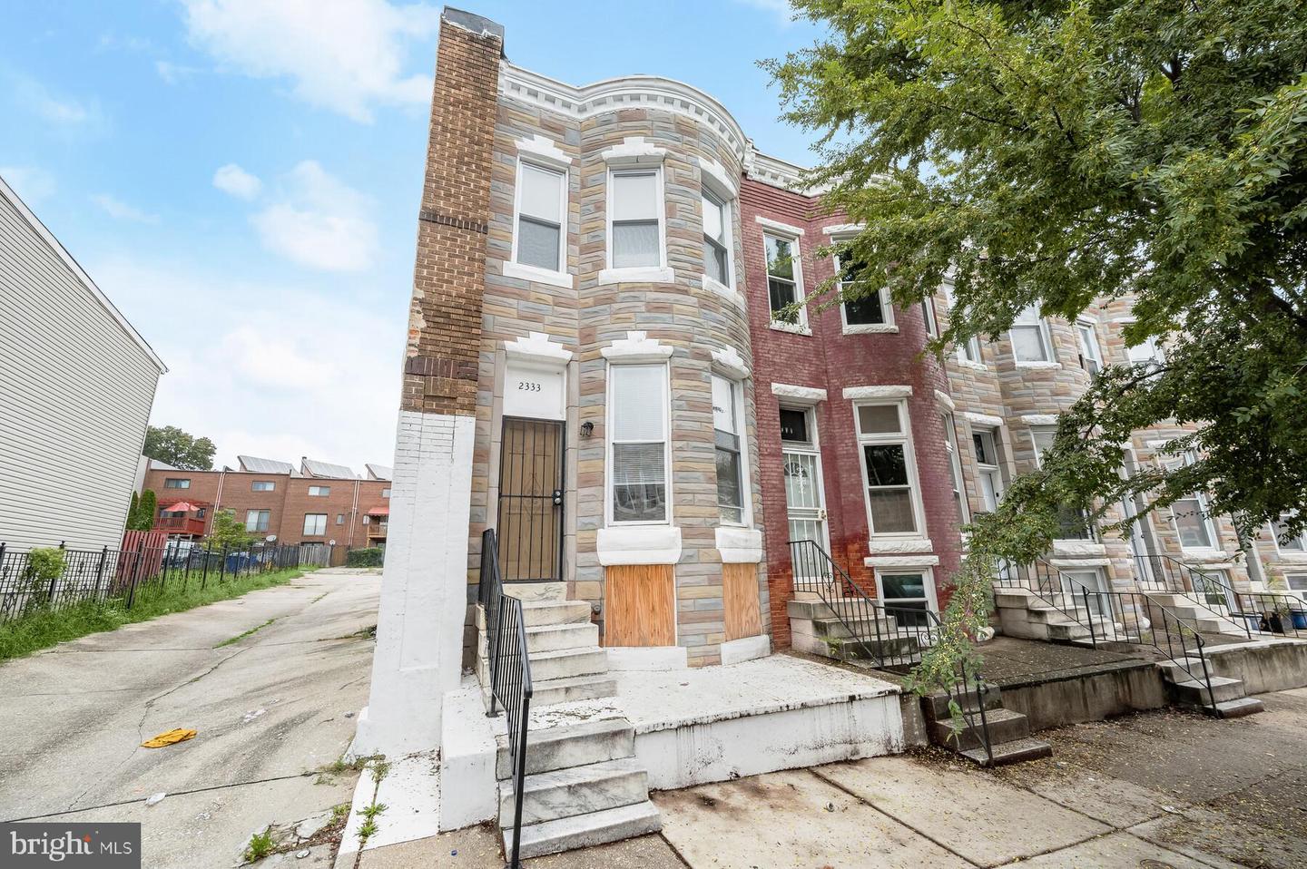 2333 MCCULLOH ST Property Photo 1