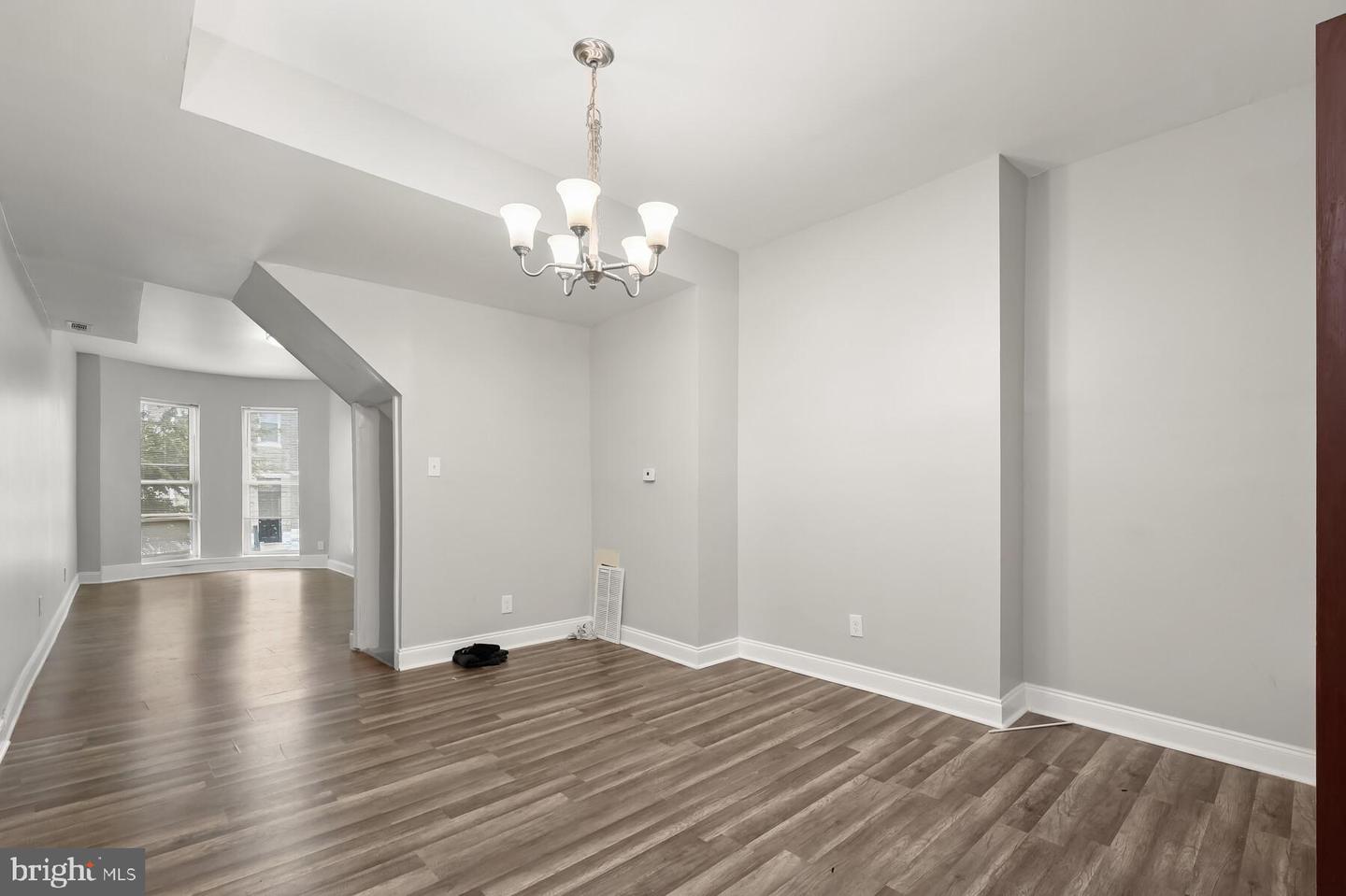 2333 Mcculloh St Property Photo 6