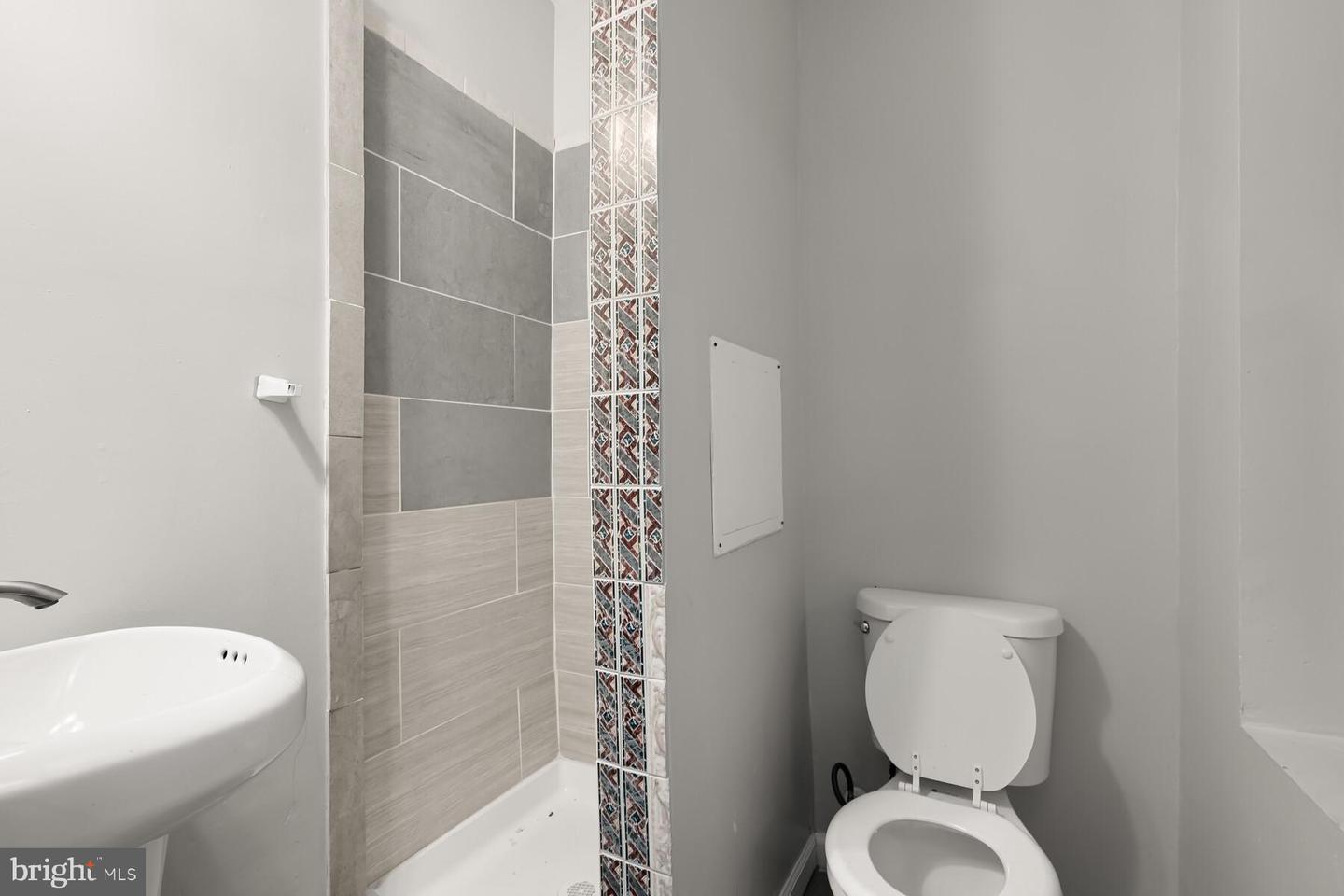 2333 Mcculloh St Property Photo 8