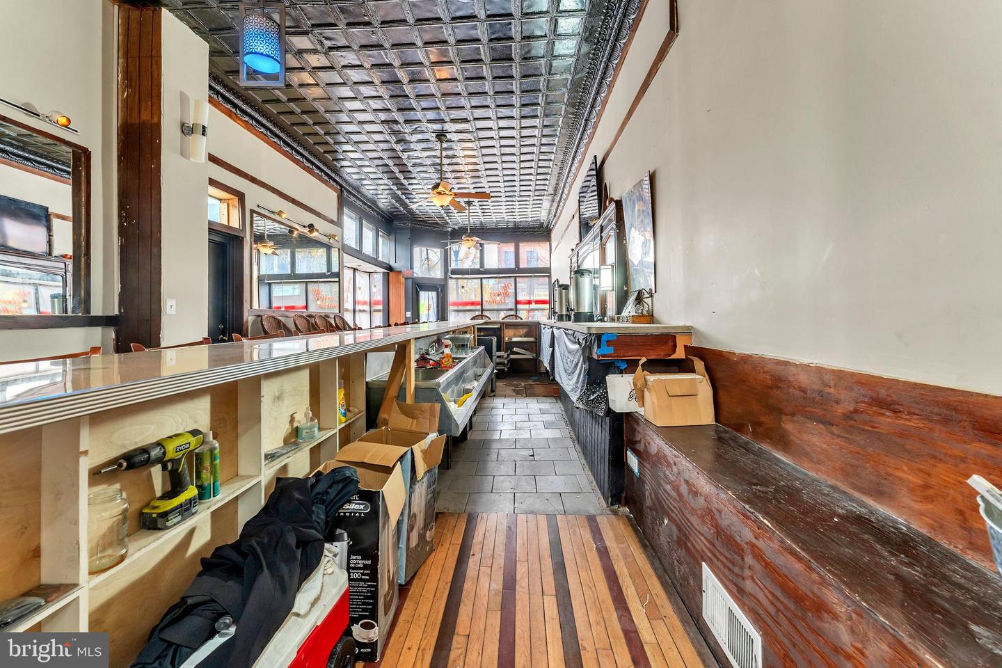 1500 W Baltimore St Property Photo 10