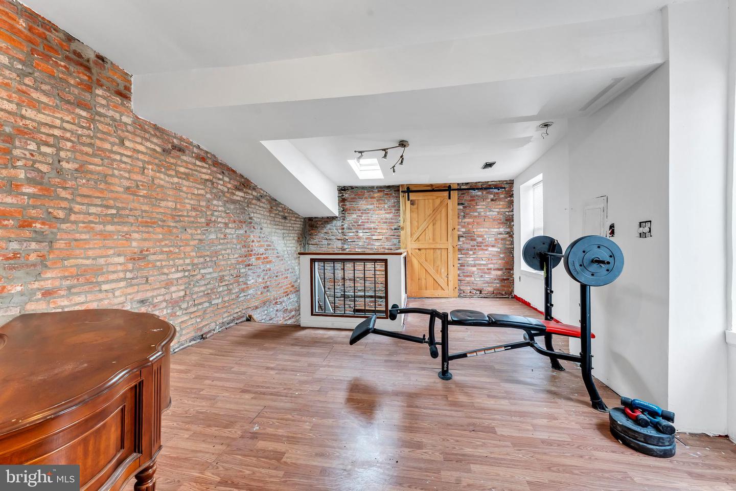 1500 W Baltimore St Property Photo 26