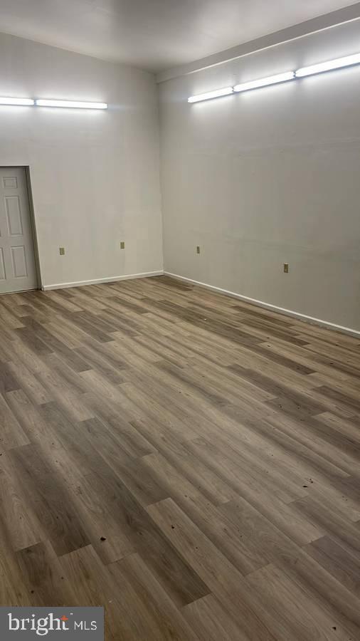 1503 Wilmington Ave Property Photo 5