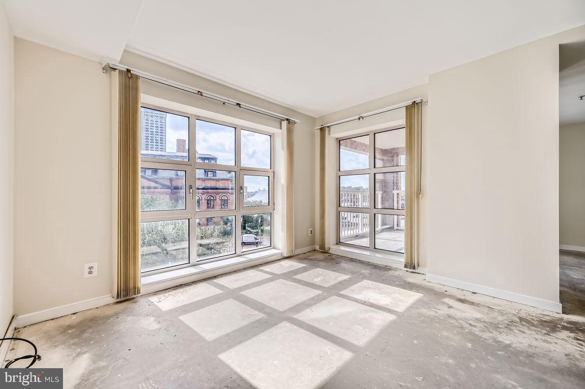 250 President St #212 Property Photo 17