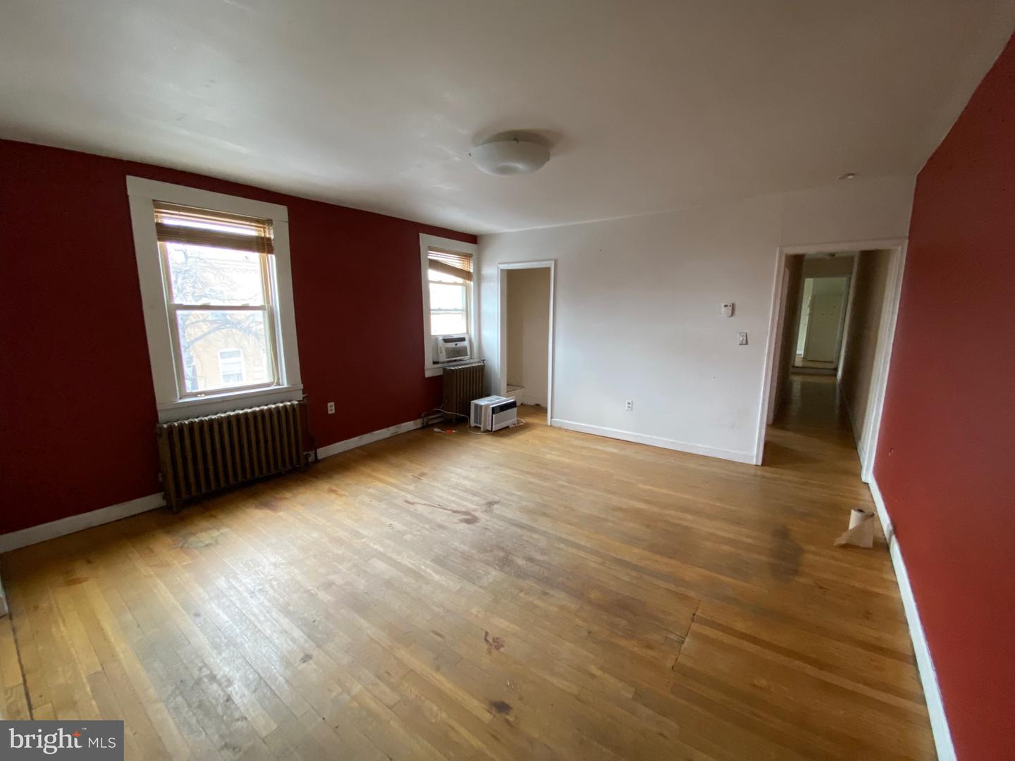 3301 Foster Ave Property Photo 12