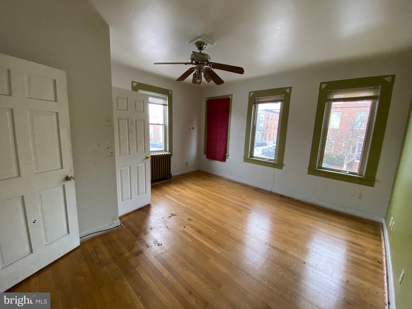 3301 Foster Ave Property Photo 16