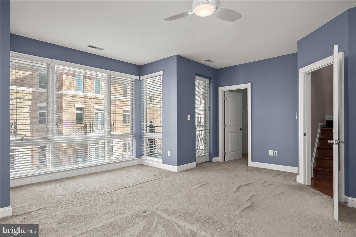 902 Valencia Ct #187 Property Photo 27