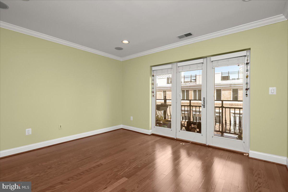 902 Valencia Ct #187 Property Photo 35