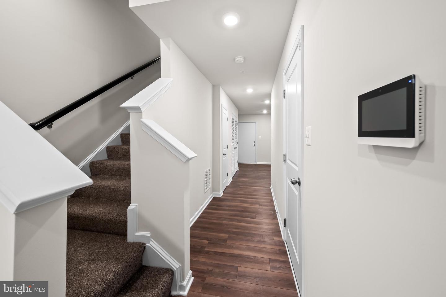 609 Mozart Way Property Photo 2