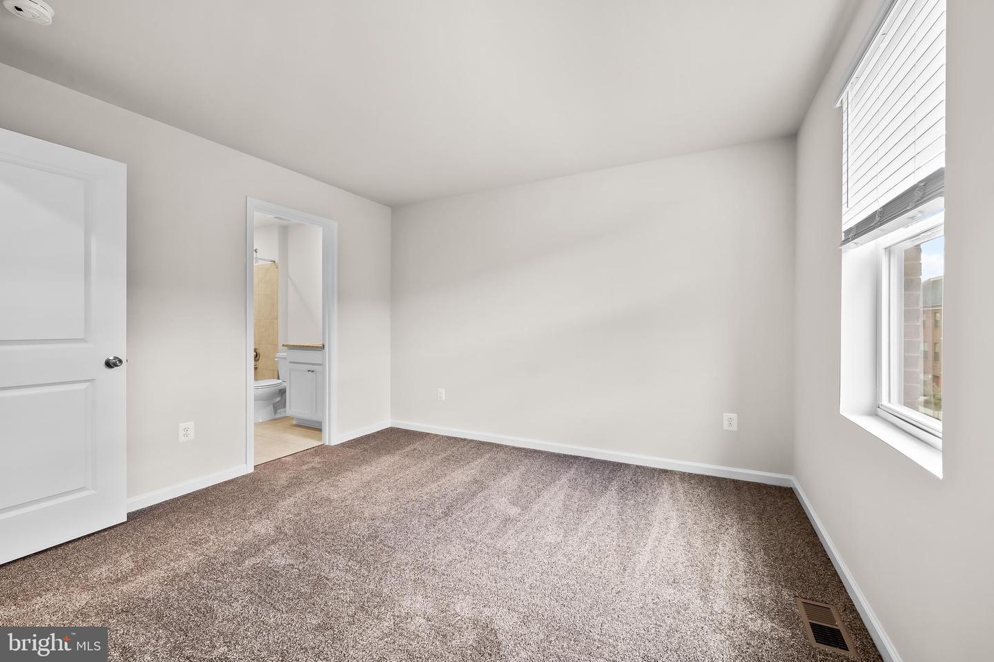 609 Mozart Way Property Photo 23