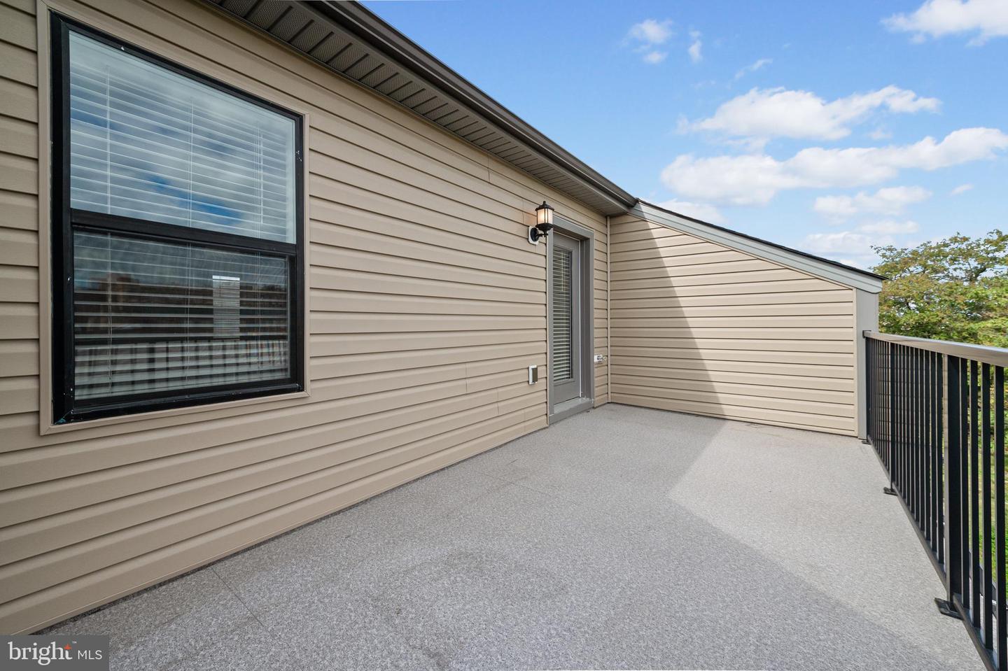 609 Mozart Way Property Photo 33