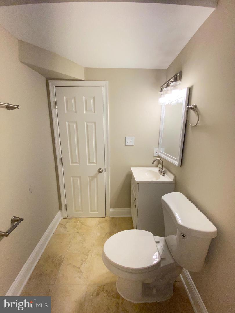2118 N Rosedale St Property Photo 35