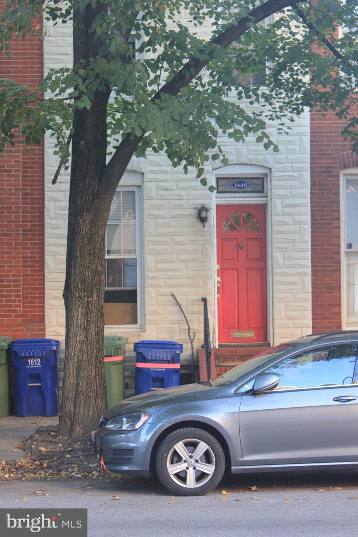 1610 S CHARLES ST Property Photo 1